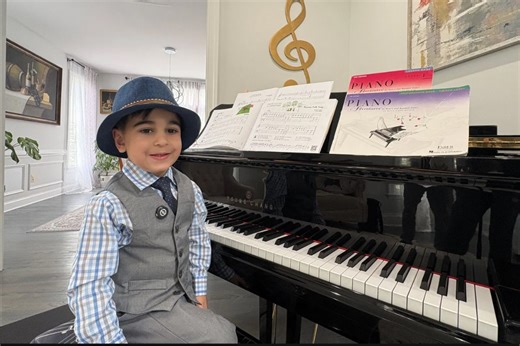 This 4-year-old piano prodigy will be the youngest musician to play at iconic venue in New York City – listen to him play - Netmums
