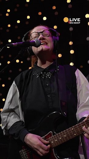 múm performs "Mild At Heart" & more Live on KEXP