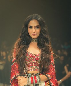 Asees Kaur Concert & Tour History  | Concert Archives