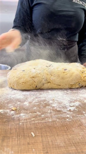 Candice Gianna | Pastry Chef 🥐🌟 on Instagram: "A very special behind-the-scenes day at Medicine Bakery. 💛 As a pastry chef, it was such a treat to step into their world and watch these incredible women do what they do best. There’s something so inspiring about seeing a family-run bakery in action—learning their techniques, noticing the little details, and watching the passion and skill that goes into every single bake. I felt so lucky to be one of the first chefs invited into their kitchen, g