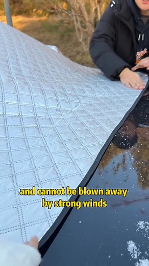 This snow shield will prevent your windshield from freezing! It won't be blown away by even the strongest winds, and it won't fall off even in blizzards. #cardriving | Driving Tips