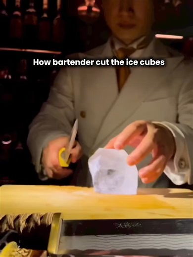 Bartender vs Barista: A Creative Drink Showdown