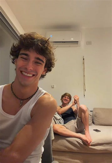 Video de Pato Garoz ★ (@patogaroz) relacionado con “Piano”