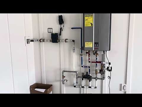 Tankless water heater piping in under 4 minutes. Rinnai 199RSC with recirc #plumbing #plumber