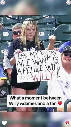 Baseball fans have great sportsmanship ⚾️#baseball #respect #player #fans