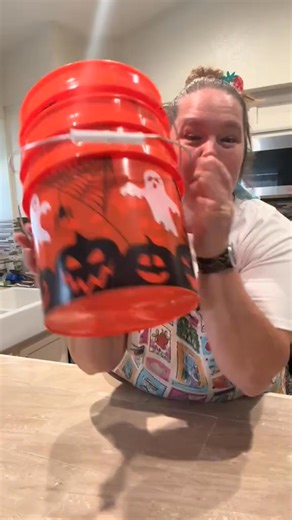 Home Depot has Halloween buckets for 3 bucks!! | Themhoffers