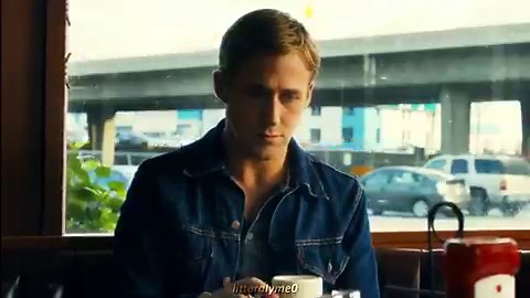 🚨 Do you understand what just happened.. the owner of OnlyFans just died at 43.. Leonid Radvinsky.. the man made $3 billion off a platform where other people sell themselves..he took 20% of every transaction.. every video.. every message.. every tip.. while creators fought algorithms and chargebacks and deplatforming threats just to make rent.. he sat at the top collecting a cut of their bodies.. and everyone called him a "tech founder"..the man wasn't a tech founder.. he was the most successfu