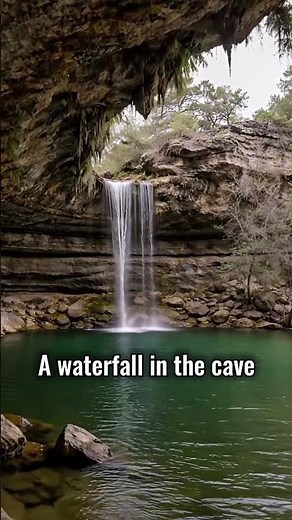 This Hidden Pool in Texas Looks Unreal