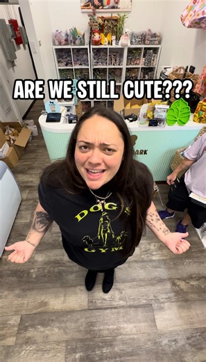 Are Aunty Leah and Uncle Ash still cute? 🩵Pearlridge Center (Uptown)🩵 Next to Royal Hawaiian Jewelry Open everyday during mall hours 🩷Salt Kakaako🩷 685 Auahi St. Next to Pioneer Saloon Open everyday 10:00am-6:00pm HST 🐾24-7 online at our website🐾 www.disandbark.com