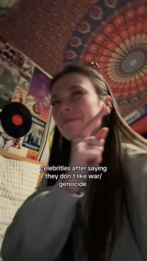 joe mama (@holtyman)’s videos with Crowd Applause and Cheering (Version 7) [People Clapping Clap Hands Audience Applauding Noise Sfx Sound Effect Bite Clip Fx] - DV Sound Effects