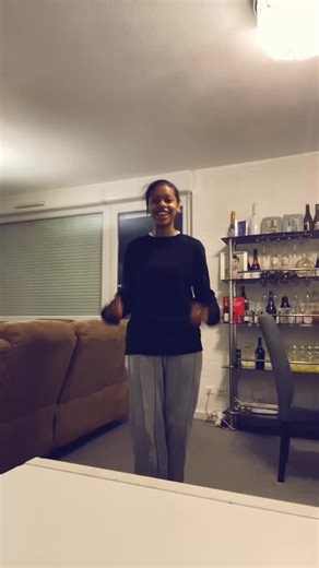 Creative Pouring Techniques for Drinks