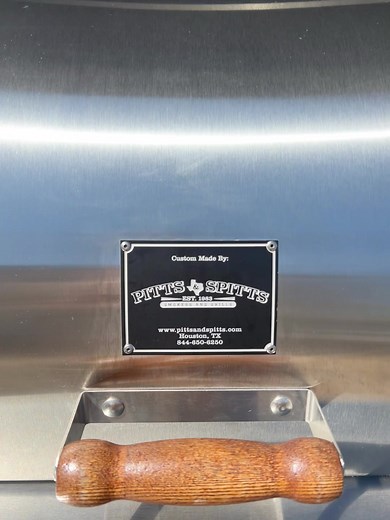 Explore the Maverick 1250 Pellet Grill by Pitts & Spitts