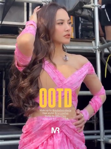 Outfit manggung mahalini today for @sodfestival surabaya💖 #mahalini #mahaliniraharja