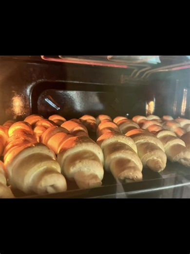 How to Make Flaky Croissants at Home