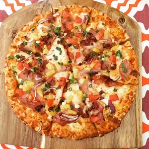 Get a slice before it's gone! 😋 | Round Table Pizza