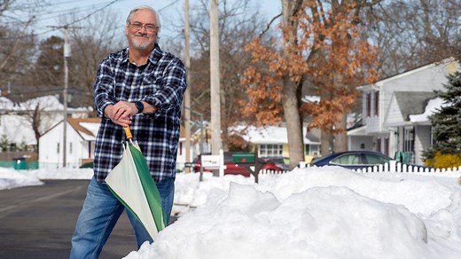 How Bob 'Weatherman' Burger's amateur forecasts grew so popular  that fans raised $6K