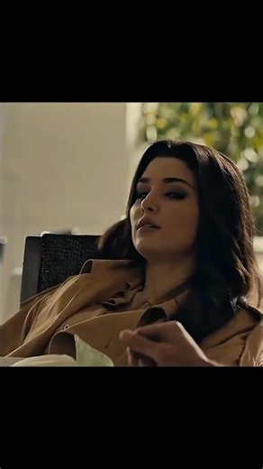 Hande Erçel – Beauty That Wins Every Heart 😍✨