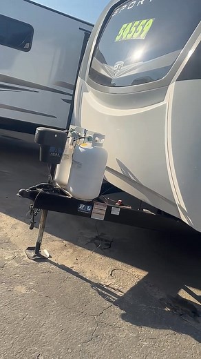 Time to settle the debate: Travel Trailer vs. Fifth Wheel! 樂 Cody...