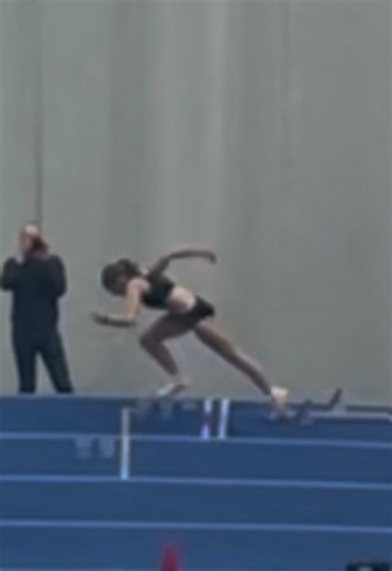 auch noch die ersten schritte😓 #disqualified #sprintingforlife⚡️ #trackandfield #seasonopener #200m