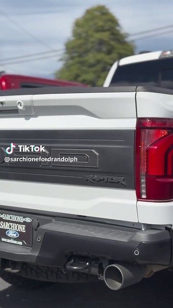 Oxford White 2025 #Ford F-150 Raptor⚪️ Available now! #FordF150 #F150 #Raptor #SarchioneFord