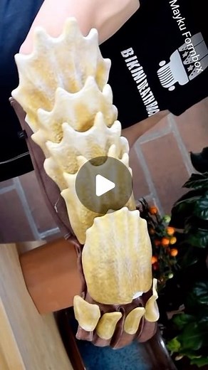 Will Cogley on Instagram: "How I made an animatronic mechanised gauntlet #3dprinting #animatronics #engineer #robotics"