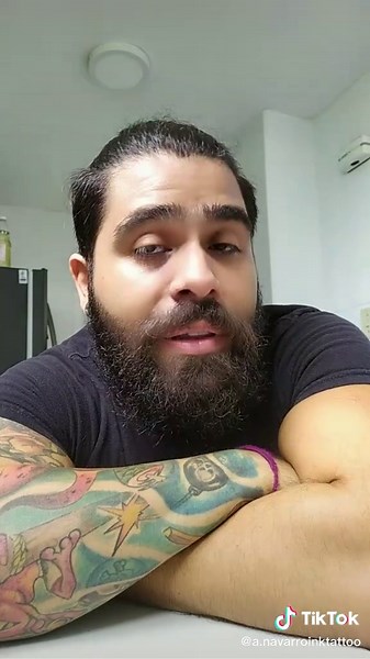 ¿Cuánto esperar para tatuar una cicatriz?