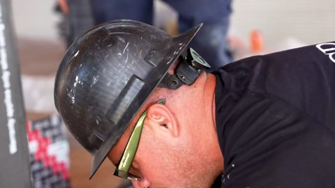 Airversa Waterless Diffuser for Essential Oil, Battery Operated Nebulizer, 0.7 Fl.Oz./ 20mL Capacity, Mini Scent Air Machine, 3 Countdown Timers & 3 Mist Levels for Home Room Car Office - AN8 White