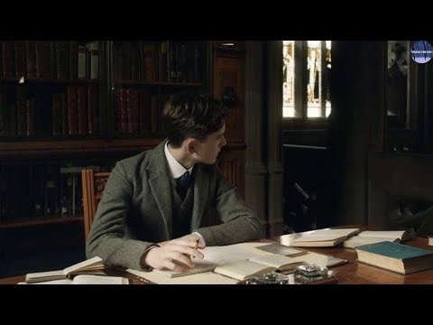 A Dark Academia Playlist to Study
