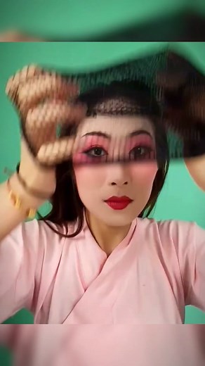 Exploring the Art of Chinese Opera in Baotou