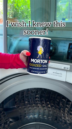 Keep Blacks Sharp! 🖤 Washing black clothes and linens with salt helps set and keep the color! #laundry #laundryday #clothes #laundry | Jeff & Lauren