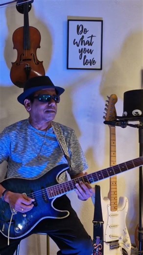 Blue (Da Ba Dee)-Eiffel 65 (Lead Guitar Cover) #blue #eiffel65 #Guitar #cover #music #guitarcover