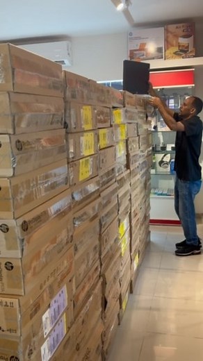 541 reactions · 11 shares | ¡Oferta Especial!  Consigue tu monitor HP ProDisplay de 17” NUEVO por solo RD$2,990, ¡impuestos incluidos!  Pantalla de alta calidad  Diseño elegante y moderno  Perfecto para trabajo y entretenimiento ¡Aprovecha esta increíble oferta antes de que se agoten! Contáctanos ahora y lleva tu productividad al siguiente nivel.  Contáctanos  | CYM COMPUTER | Facebook