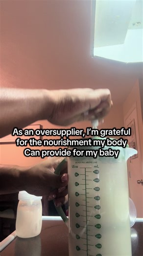 Storing the last pump of the night 😓🍼✨ Only was able to do 3 pump sessions today, after full day of Mom Life with toddler & a newborn 🤍 #LiquidGoldMilk #PumpingMom #BusyMomLife #Oversupplier #LactationJourney
