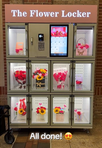 I love my machine 🩷 #florist #houstonflorist #flowers #houstontx #flowerarrangement