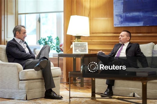Greek PM Mitsotakis meets with central bank Governor Stournaras