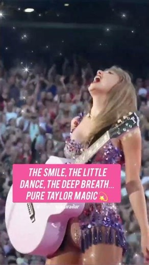 Taylor Swift Cute Dance Move While Smiling – Adorable Stage Moment #taylorswift #swifties #erastour