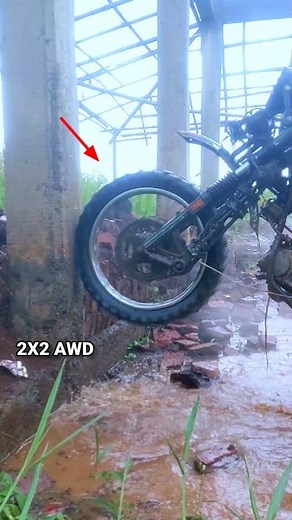 2x2 AWD motorcycle slippery and wet terrain #trabasjalurlumpurextremeindonesia #tanahkeramik #dualsprocket #awd2x2 #bektrilindonesia #bektrilsukabumih #trailnusantara #trailadventure #trail_id #trailindonesia #trabas #grasstrack #trailkabutsalju #trailklasik #trail #klxindonesia #ktm #trailindonesiaadventure #motocross #supermotoindonesia #klx150 #indonesia #klx #mytrailmyadventure #grasstrackindonesia #supermoto #enduro #grasstrack_id #trailadventureindonesia #grasstrackid #vespa #ninja #grasst