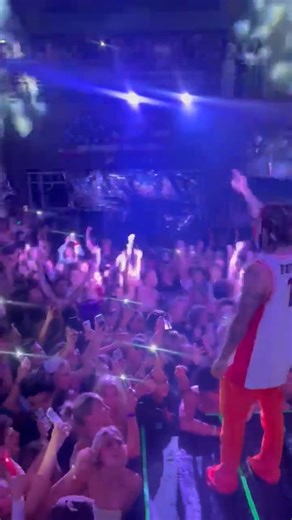 Rapper Lil Pump leads “We want Trump” chant at the University of Arizona last night. ALL Arizonans are tired of the destructive Dems. #AmericaFirst | The Kari Lake