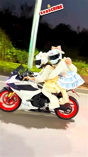 Bike lovers like this 🏍️ Let's race 🔥#race #ktmlover#dukelover#uk07rider#trending #viral#shorts#ktm