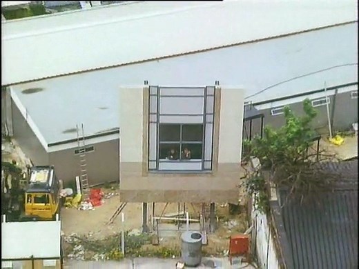 Bottom - S02-E02 - Culture