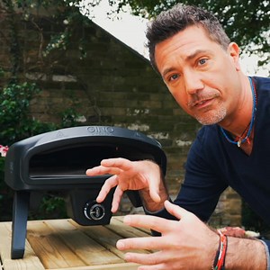A lot of you asked me what unique features my pizza ovens have…. Well - here you go! My Pizza ovens are now available to pre-order at ginopizzaovens.com … GDx | Gino D'Acampo