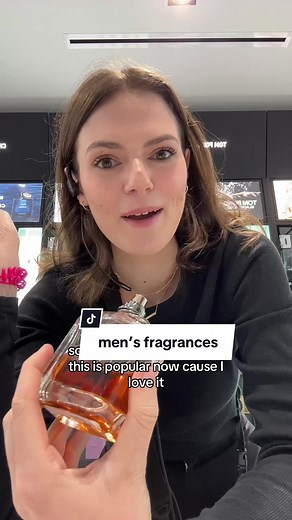 Spotting Fragrance Lovers: A Journey into the World of Perfumes