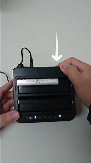 クローン対応 USB3.2Gen1 HDD／SSDスタンド「HDE-17」 HDD／SSDを外付けUSBドライブに❗️😊クローン機能*を搭載し本体のみでドライブのデータ複製が可能です