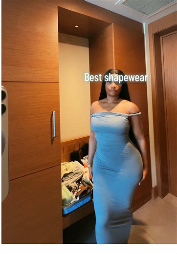 Shoot my shapewear.. it’s the best under garment for a snatched waist and a seamless look. #undergarments🤭 #bodyshaper #shapewear #snatched #viral