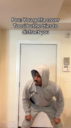 Reggie Jones on Instagram: "CHILL OUT TOOSI😭 @toosii . . . . #explorepage #footballplayer #collegefootball #toosii #viralvideos"