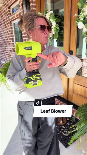 No heavy backpack. No cords. Just charge this baby up and go. 45 minutes of straight power and this little gem gets my patios, porches, and shop clean in minutes. Neat. Tidy. Done. ✔️ If you want one that actually works… this is it. 💨 #Leaf #blower