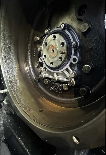 Oil Leak Repair on SB210: Maintenance for Reefer Units