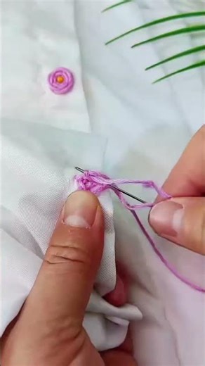 POV :1tip👉30s to DIY a unique shirt decoration #genius #nice #home #diy #lifestyle #relaxing #sewing
