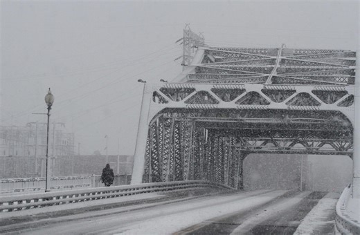How much snow will RI get? See NWS, Weather Channel, AccuWeather forecast