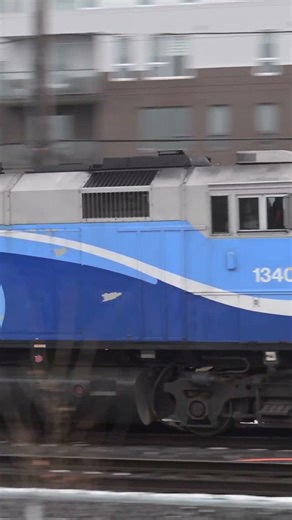 EXO F59PH Still going strong! EXO 1340 flying through Saint-Lambert bound for Saint-Hilaire, QC!